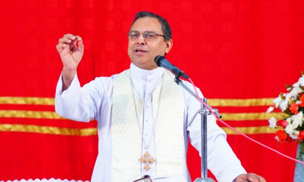 ദൈവാനുഗ്രഹത്തിന്റെ രണ്ടാം ദിനം: തുരുത്തി അഭിഷേകാഗ്നി കൺവെൻഷൻ