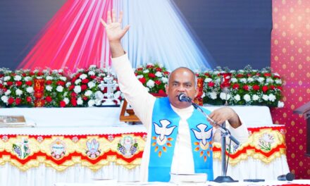 മാന്നാനം അഭിഷേകാഗ്നി കൺവെൻഷൻ: ദൈവാനുഗ്രഹത്തിന്റെ രണ്ടാം ദിനം.